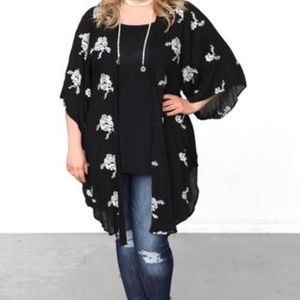 NWOT Envy Kimono